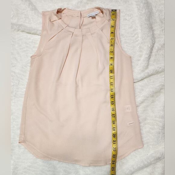 New York and Company Pleated High Collar Sleeveless Pink Blouse, Size X-Small - Picture 7 of 8